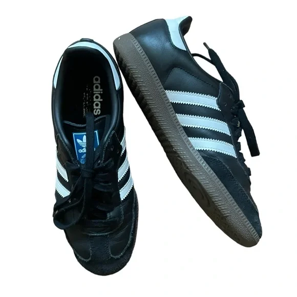 SOLD OUT Adidas Samba Womens 7.5 Black and White - Picture 4 of 9